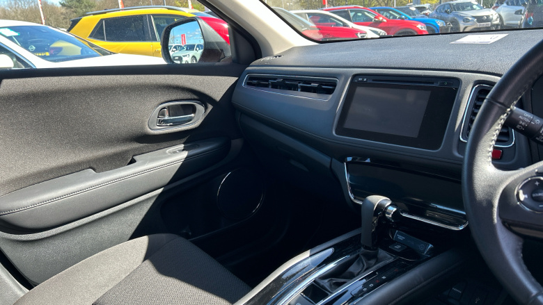 Honda HR-V 1.5 i-VTEC SE Navi CVT 5dr Petrol Hatchback